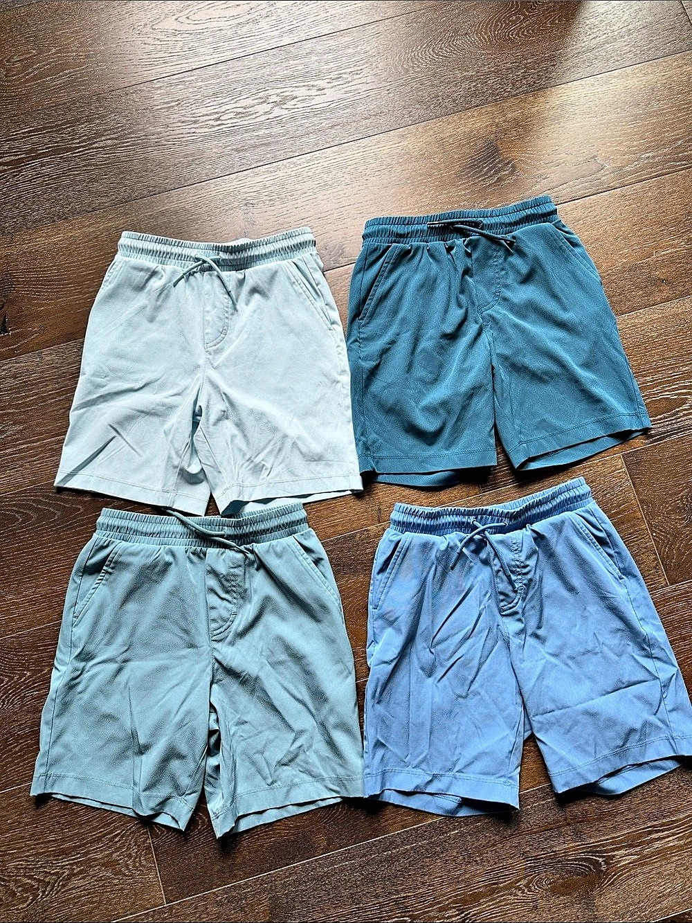 Vineyard Vines Performance Pull-On Shorts Small